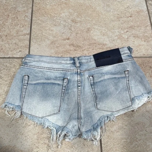 One Teaspoon Women Shorts Size 27 - Picture 6 of 7